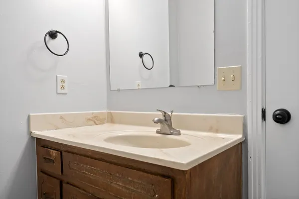 $950 | 140 Darlene Drive, Unit 4, Clarksville, TN 37042