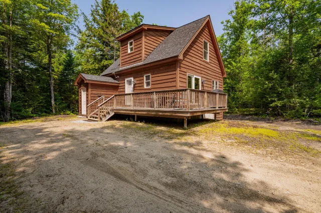 $559,900 | 19 River Glen Road, Bethel, ME 04217
