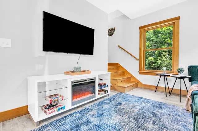 $525,000 | 19 River Glen Road, Bethel, ME 04217