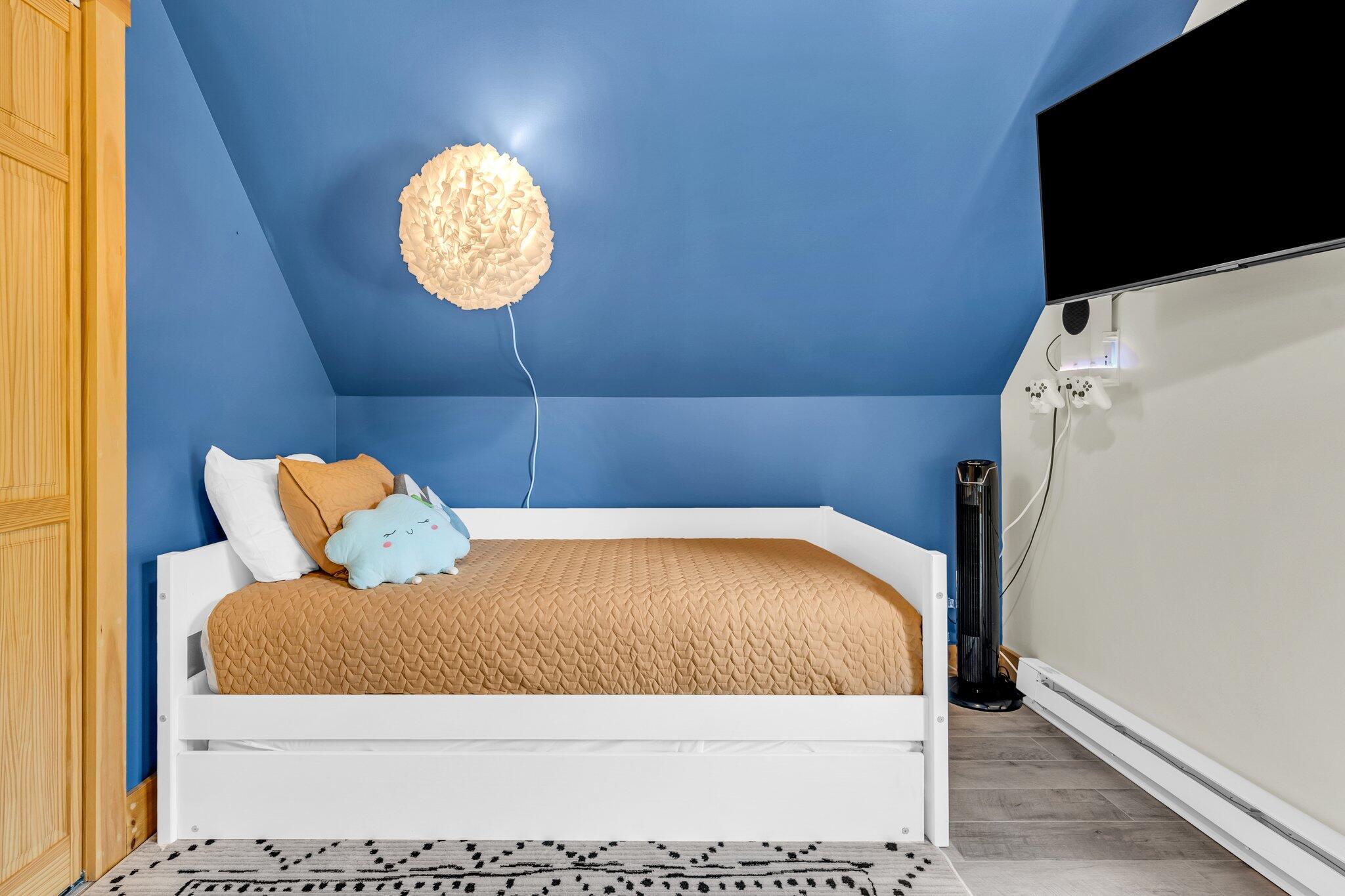 19 River Glen Road Bethel, ME 04217 - Photo 33 of 38 106-web-or-mls-DSC07230