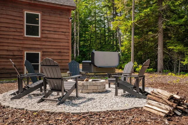 $525,000 | 19 River Glen Road, Bethel, ME 04217