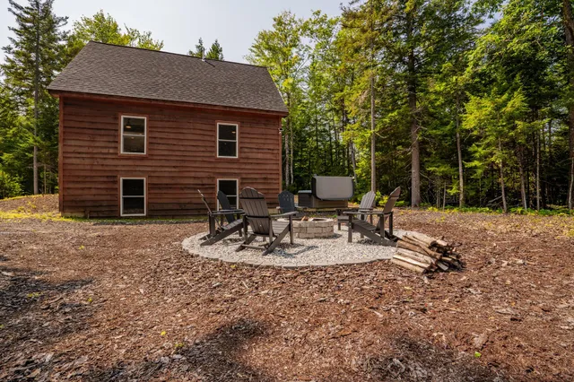 $525,000 | 19 River Glen Road, Bethel, ME 04217