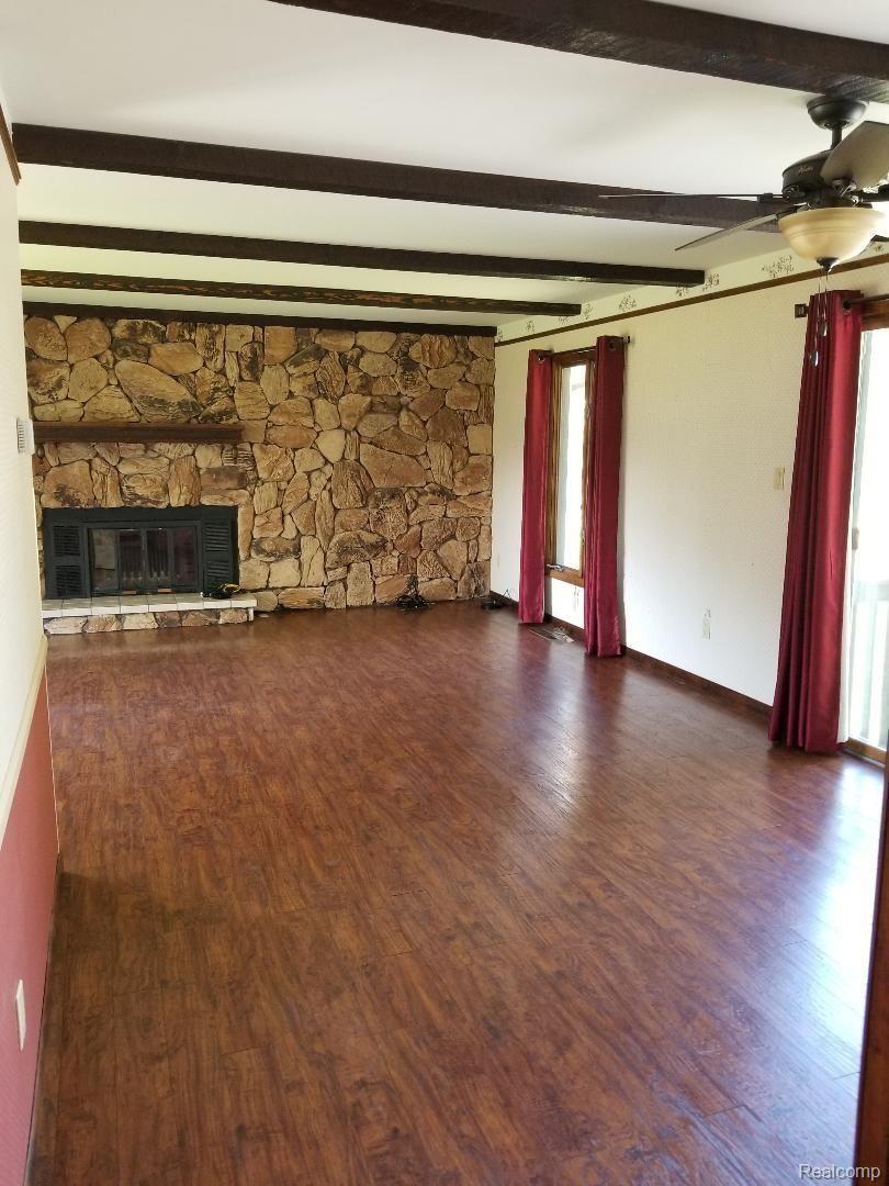 5305 South Bull Run Road Gregory, MI 48137 - Photo 4 of 16 9.jpg