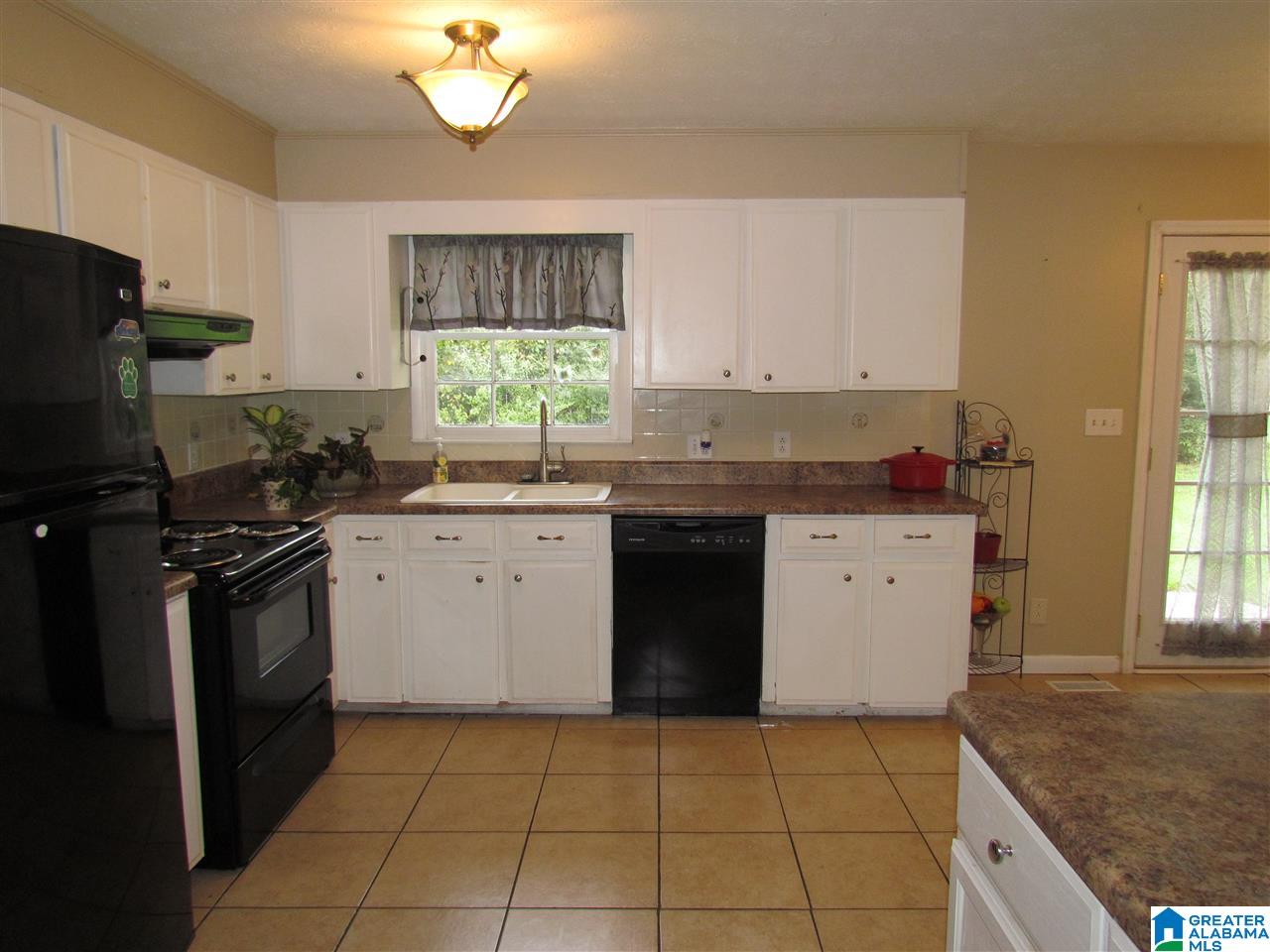 501 Mccullars Drive Weaver, AL 36277 - Photo 6 of 21