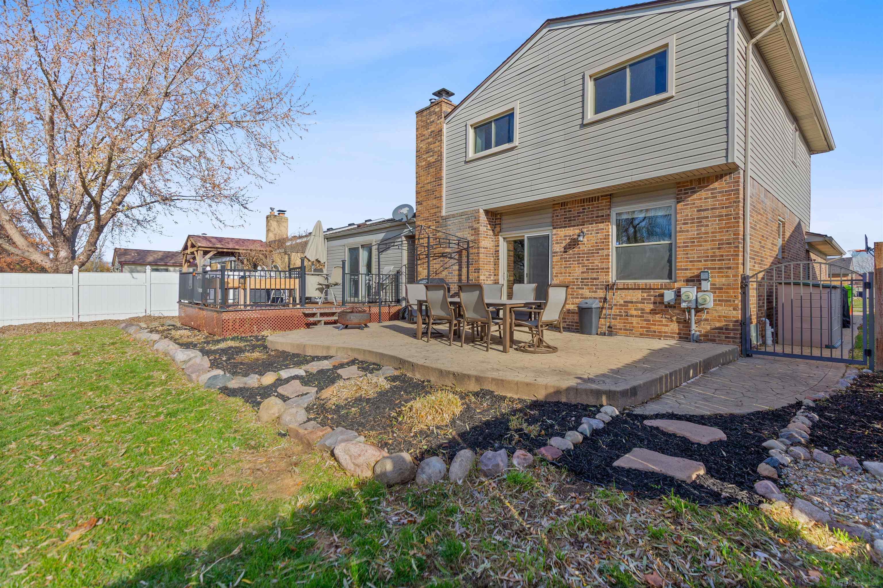 47057 Susan Road Macomb, MI 48044 - Photo 44 of 49 50195013-4a5d6ee9-f978-43f7-8cbf-24cedd32efc2.JPG