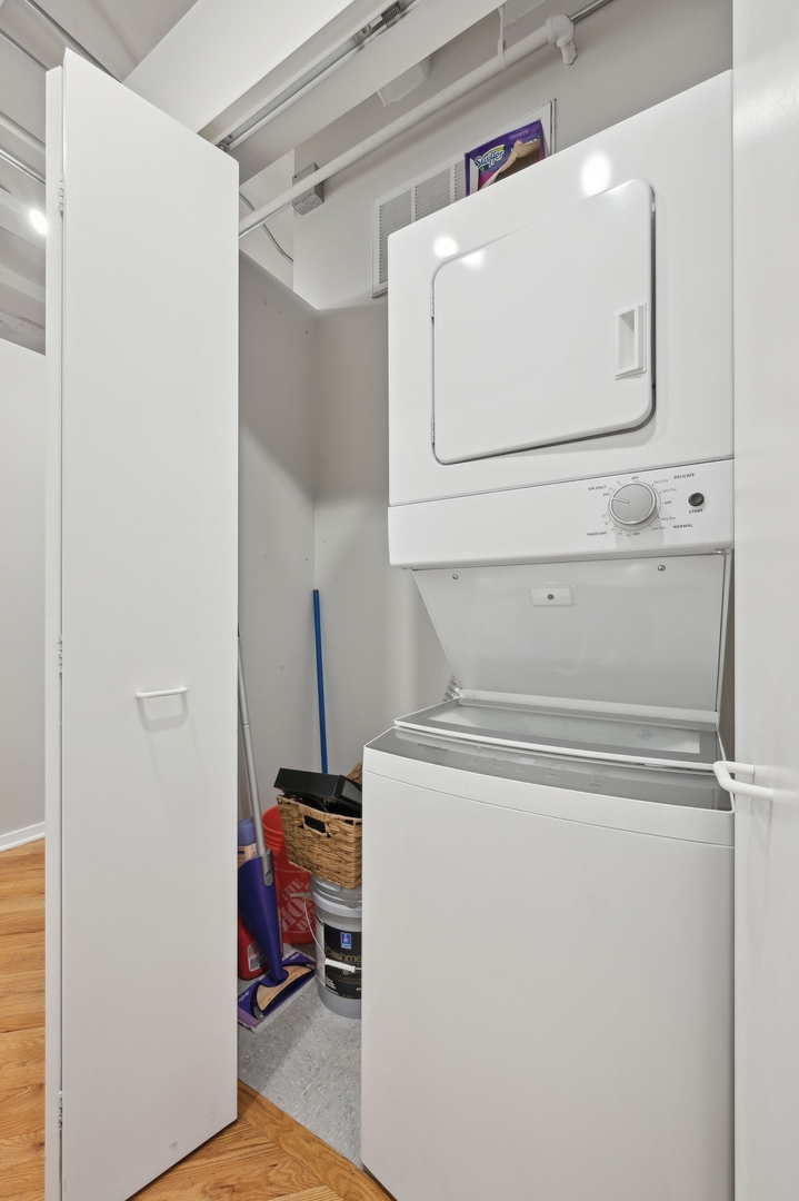 500 South Clinton Street, Unit 740 Chicago, IL 60607 - Photo 13 of 16 Gallery Image 13