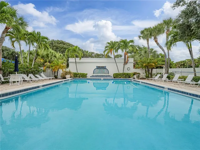 $6,000 | 8382 Satin Leaf Court, Unit 8382, Vero Beach, FL 32963