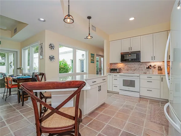 $5,500 | 8382 Satin Leaf Court, Unit 8382, Vero Beach, FL 32963