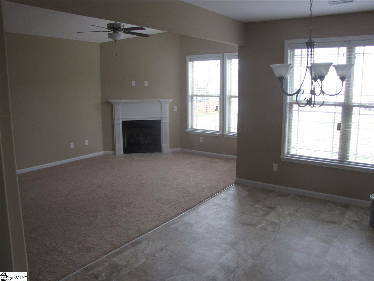 8 Ivyberry Road Simpsonville, SC 29681 - Photo 6 of 10 Gallery Image 6