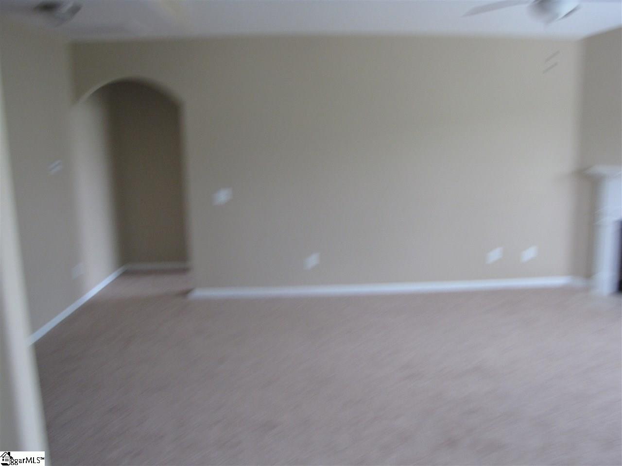 8 Ivyberry Road Simpsonville, SC 29681 - Photo 7 of 10 Gallery Image 7