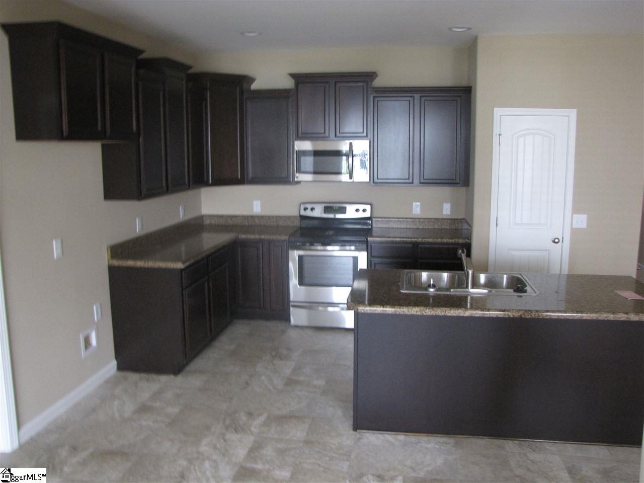 8 Ivyberry Road Simpsonville, SC 29681 - Photo 8 of 10 Gallery Image 8