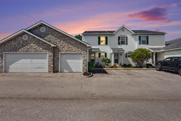 $199,900 | 4696 Shalers Drive, Unit 52B, Columbus, OH 43228
