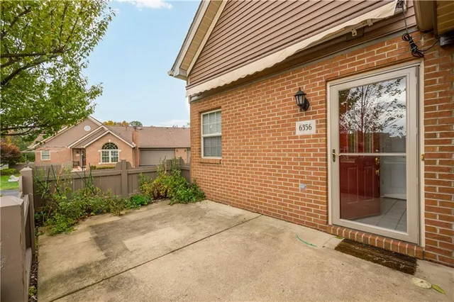 $314,900 | 6356 Jefferson Pointe Circle, Clairton, PA 15025