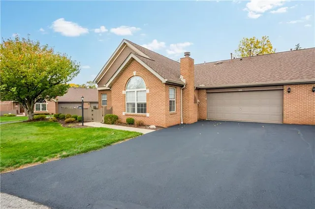 $314,900 | 6356 Jefferson Pointe Circle, Clairton, PA 15025
