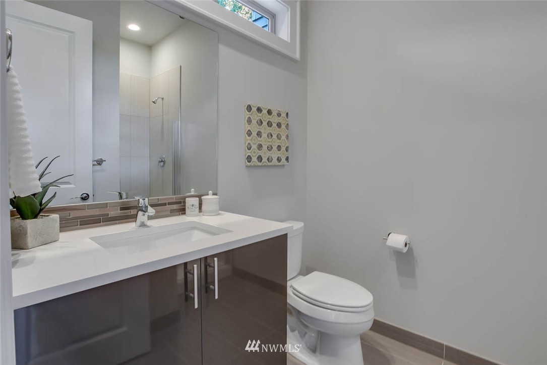 722 Pierce Avenue Northeast Renton, WA 98056 - Photo 19 of 25