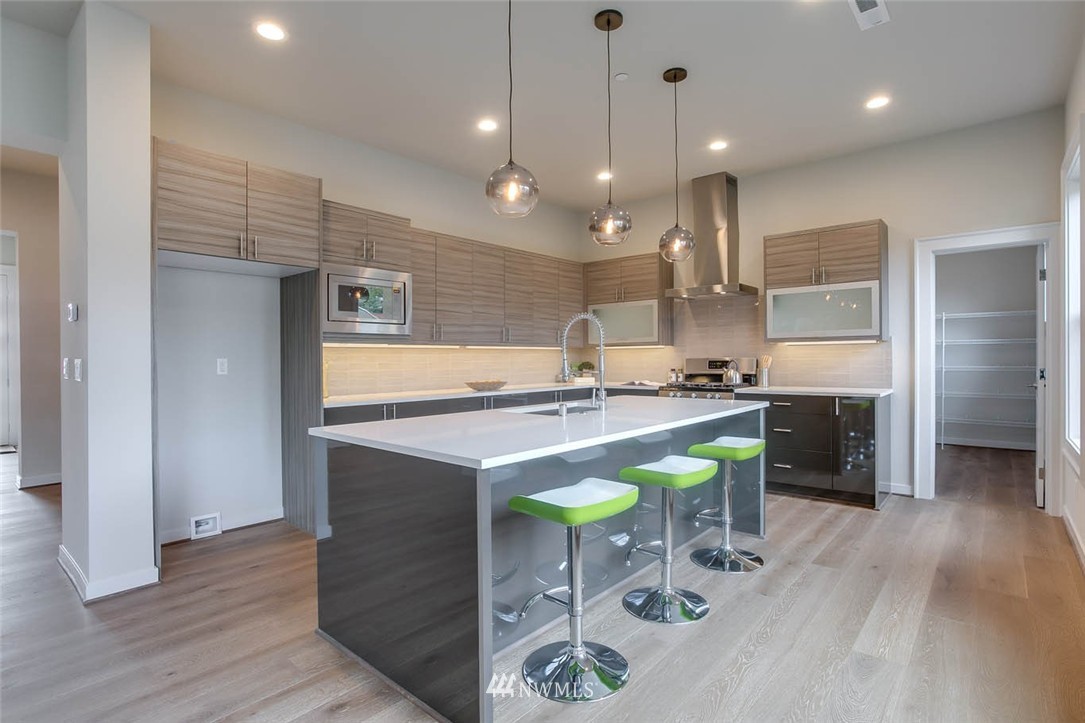 722 Pierce Avenue Northeast Renton, WA 98056 - Photo 8 of 25