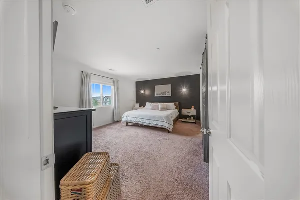$649,900 | 6952 Amber Sky Way, Fontana, CA 92336