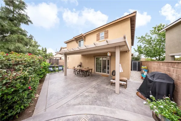 $649,900 | 6952 Amber Sky Way, Fontana, CA 92336