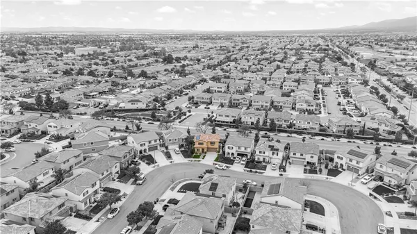 $649,900 | 6952 Amber Sky Way, Fontana, CA 92336