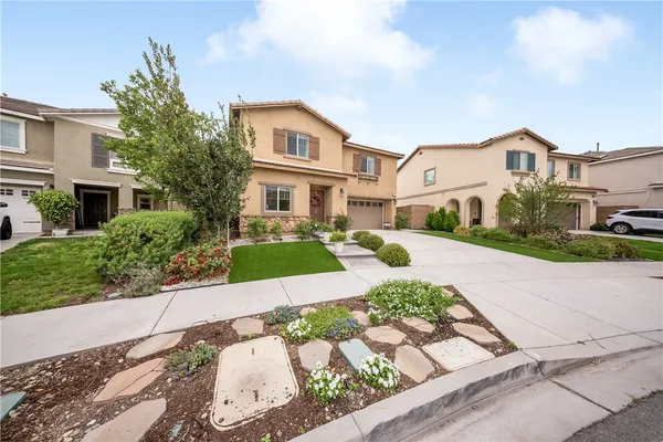 $649,900 | 6952 Amber Sky Way, Fontana, CA 92336