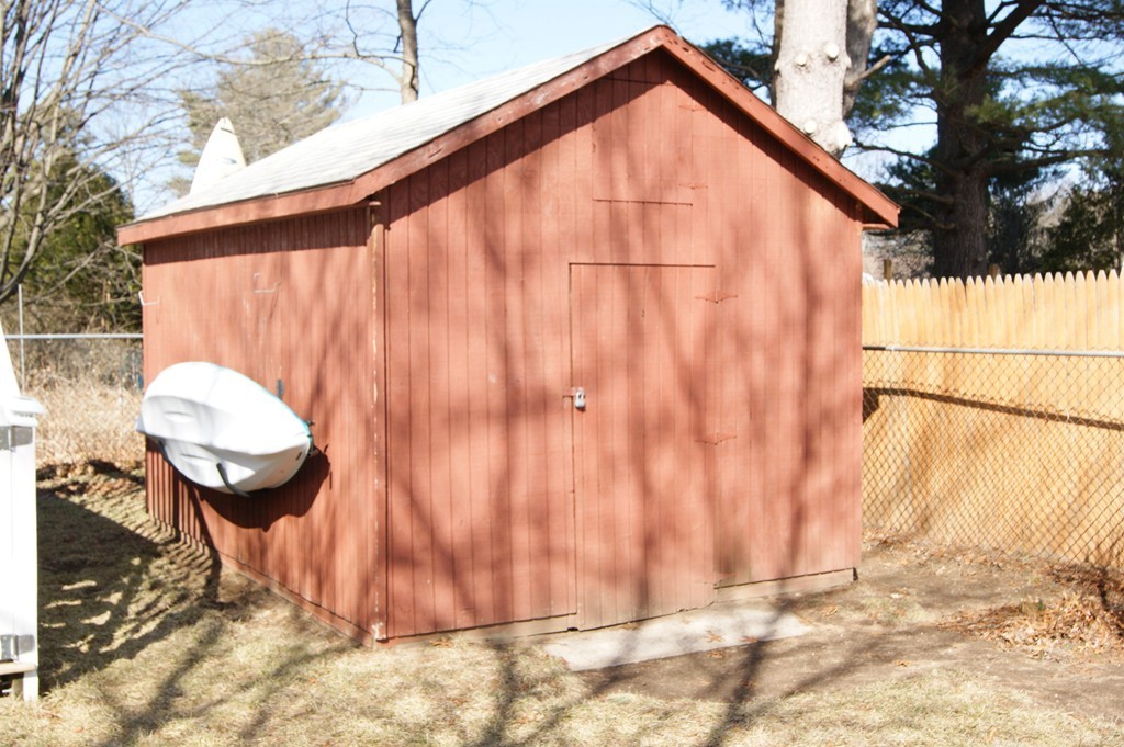 30 Kenneth Road Easthampton, MA 01027 - Photo 5 of 23 Gallery Image 5