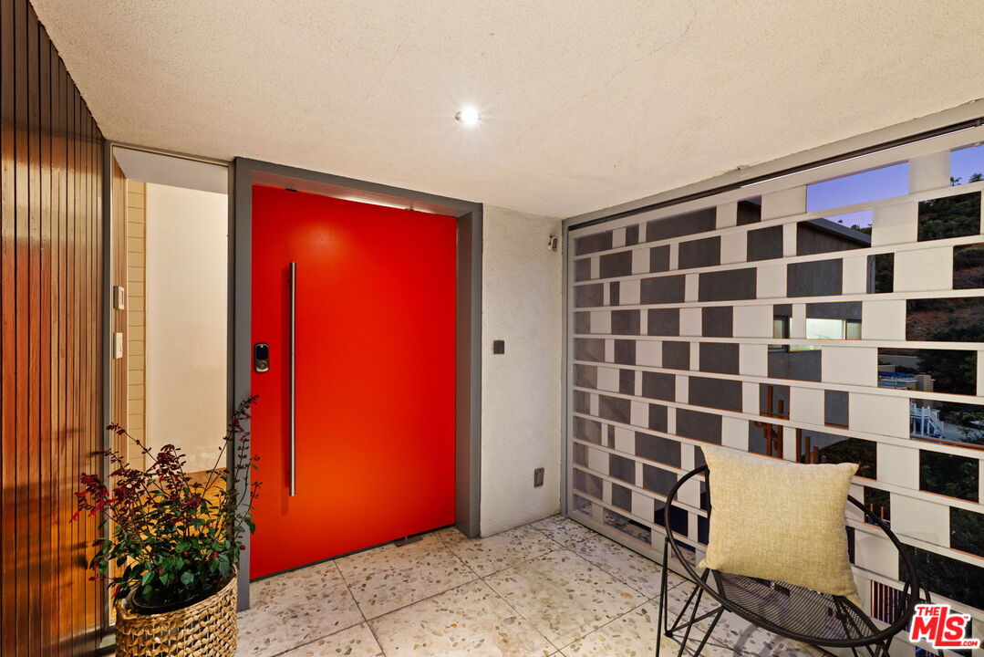 1290 Rancheros Road Pasadena, CA 91103 - Photo 5 of 72
