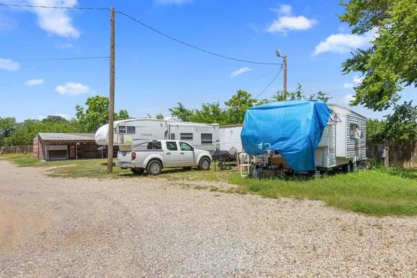 $739,900 | 2070 Highway 69, Denison, TX 75020