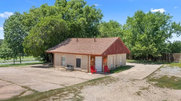 $739,900 | 2070 Highway 69, Denison, TX 75020