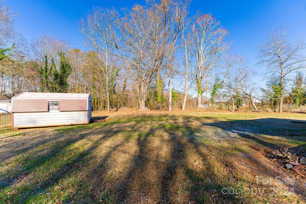 1250 Zeb Haynes Road Maiden, NC 28650 - Photo 15 of 16 Gallery Image 15
