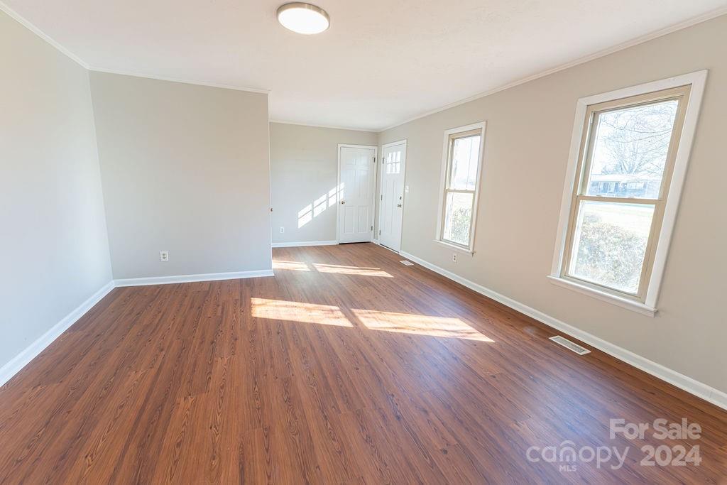 1250 Zeb Haynes Road Maiden, NC 28650 - Photo 4 of 16 Gallery Image 4