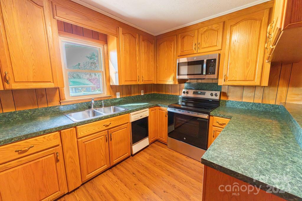 1250 Zeb Haynes Road Maiden, NC 28650 - Photo 8 of 16 Gallery Image 8