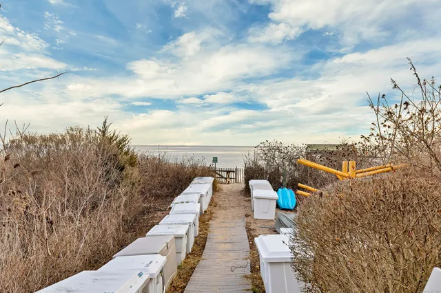 $14,000 | 31 Woodlawn Avenue, Madison, CT 06443