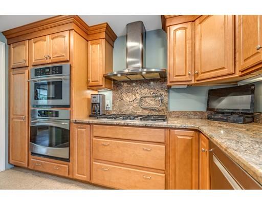 9 Norma Road Bedford, MA 01730 - Photo 7 of 27