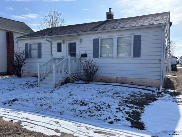 $153,000 | 918 14th Avenue, Fulton, IL 61252