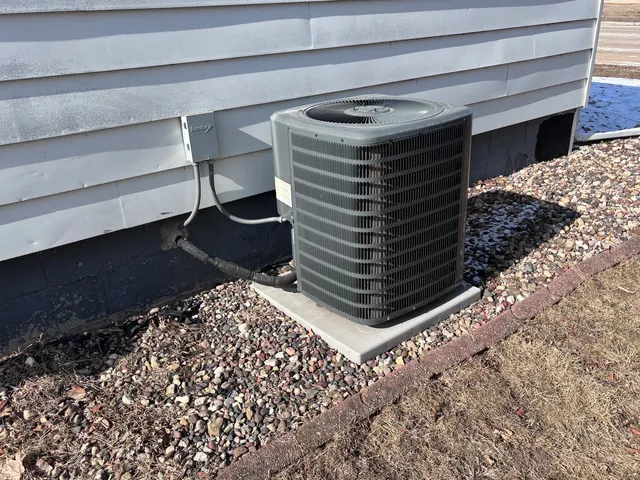 $153,000 | 918 14th Avenue, Fulton, IL 61252