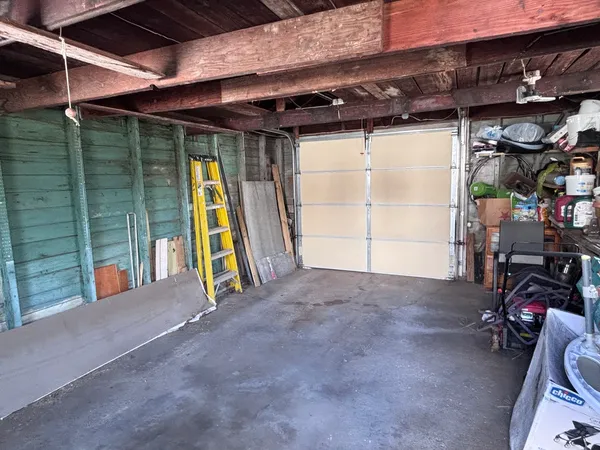 a view of entryway