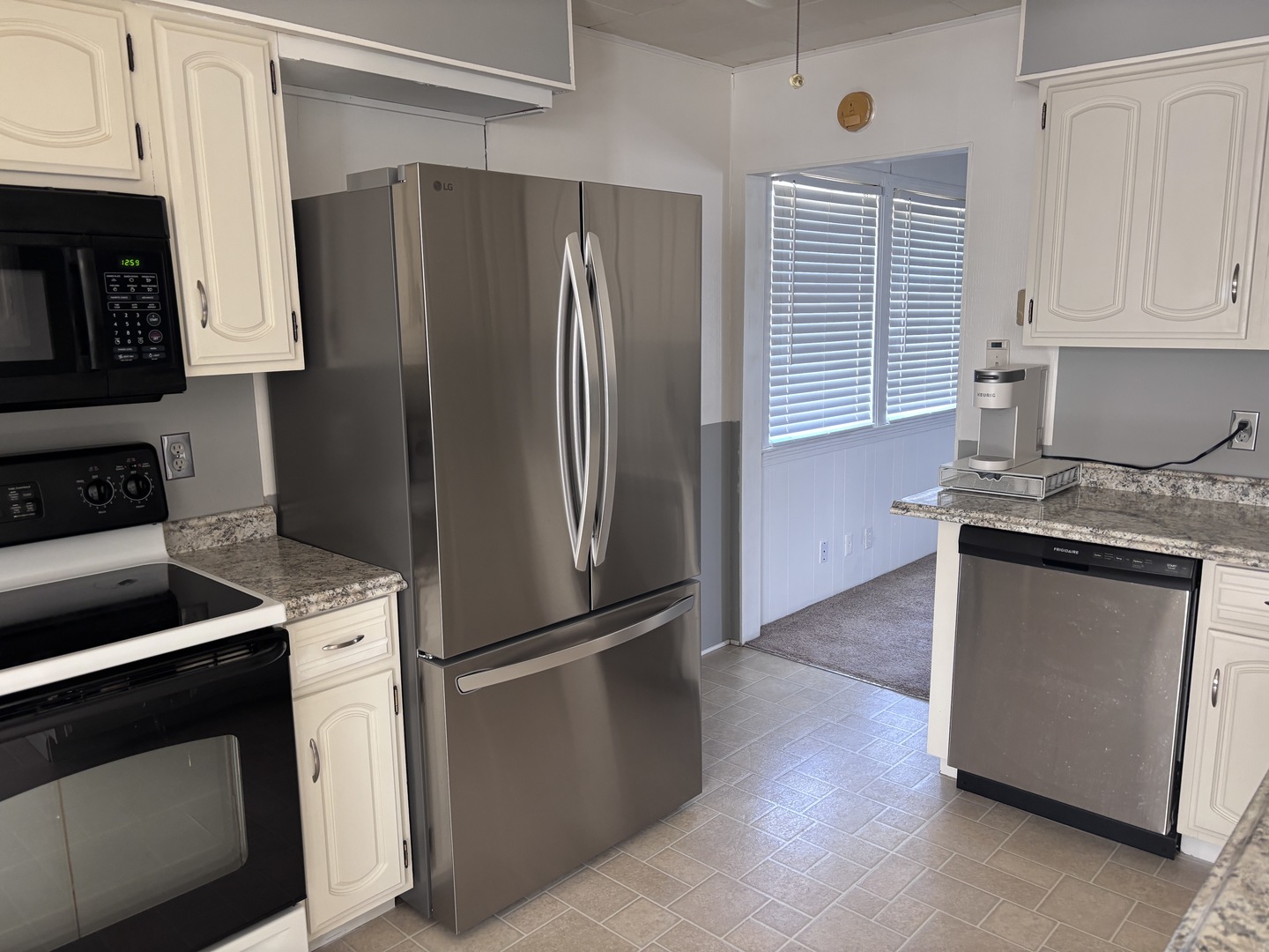 918 14th Avenue Fulton, IL 61252 - Photo 8 of 23