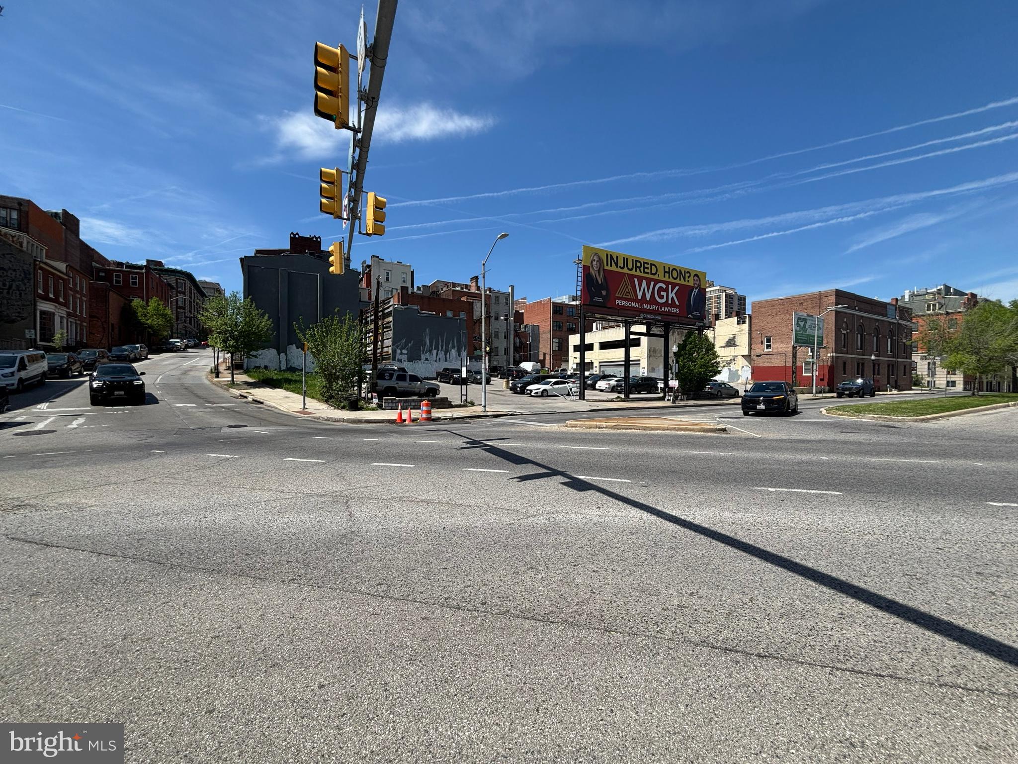 404 St Paul Street Baltimore, MD 21202 - Photo 12 of 17 a view of street with a traffic light