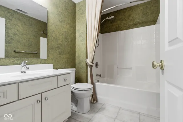 $699,900 | 5714 Opus Drive, Carmel, IN 46033