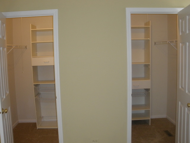 250 West Treehouse Lane Round Lake, IL 60073 - Photo 5 of 11