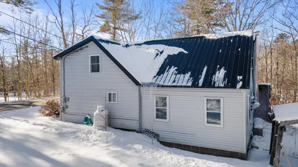 $119,000 | 132 Wellman Road, Chelsea, ME 04330