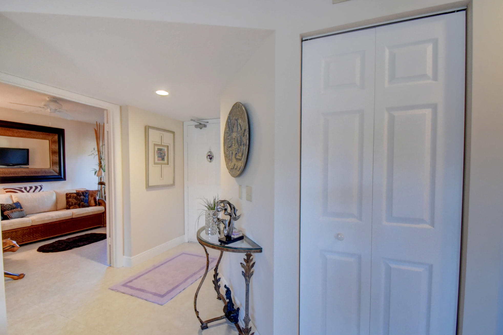 5601 Coach House Circle, Unit B Boca Raton, FL 33486 - Photo 6 of 30 ALP_6696_697_698_699_700
