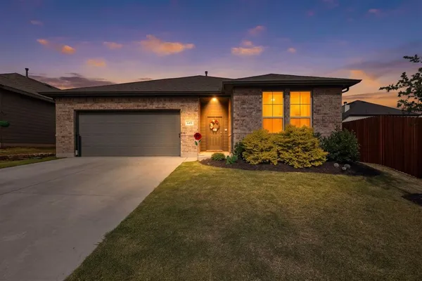 $315,000 | 645 Pawprint Hollow, Godley, TX 76044