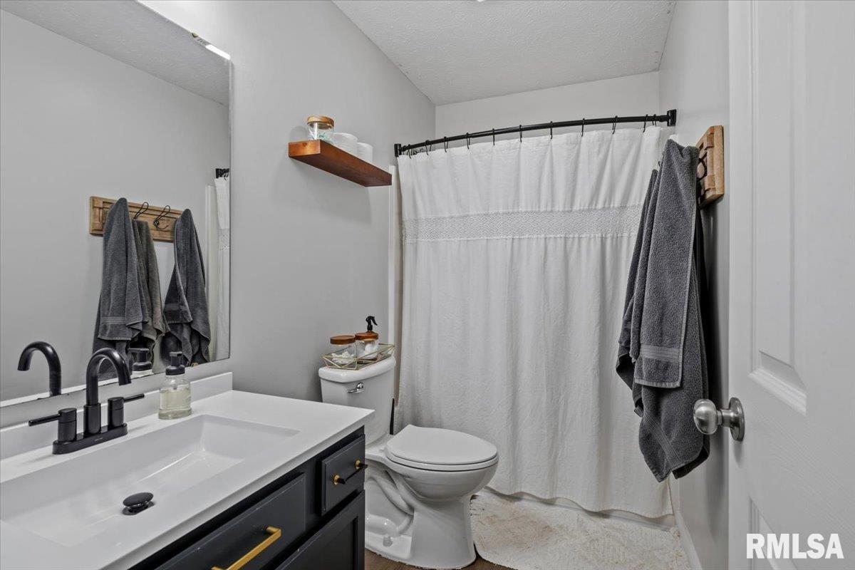 3717 Viking Boulevard Springfield, IL 62712 - Photo 26 of 40 Gallery Image 26