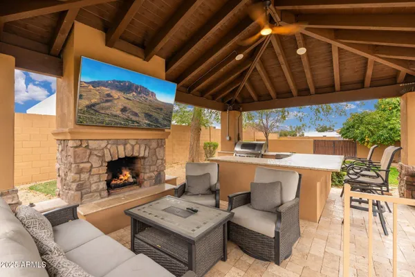 $2,300,000 | 13206 North 64th Street, Scottsdale, AZ 85254