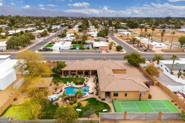 $2,300,000 | 13206 North 64th Street, Scottsdale, AZ 85254