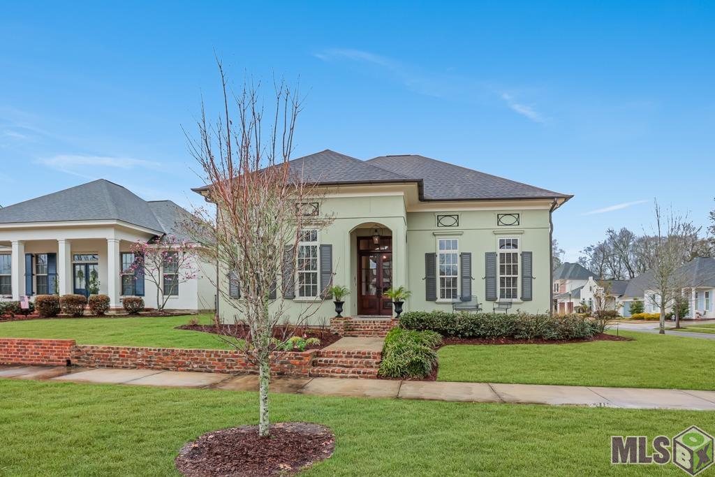6304 Muir Street Baton Rouge, LA 70817 - Photo 2 of 36 FRONT OF HOME