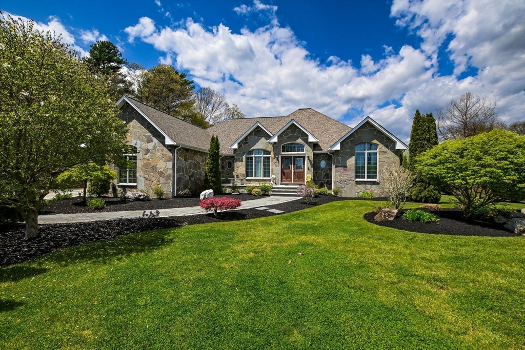 219 Leonard Street Acushnet, MA 02743 - Photo 1 of 41
