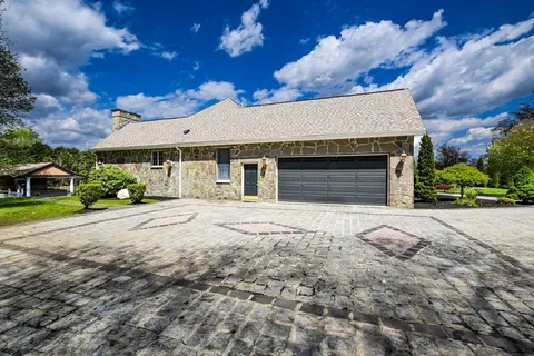 $1,099,000 | 219 Leonard Street, Acushnet, MA 02743