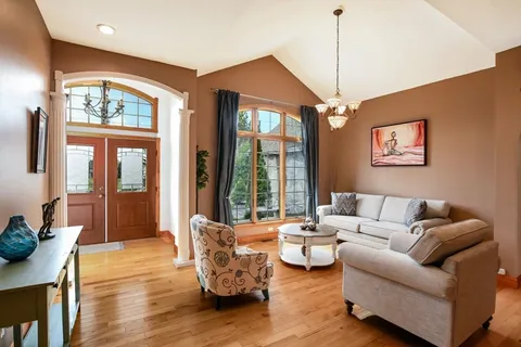 $1,099,000 | 219 Leonard Street, Acushnet, MA 02743